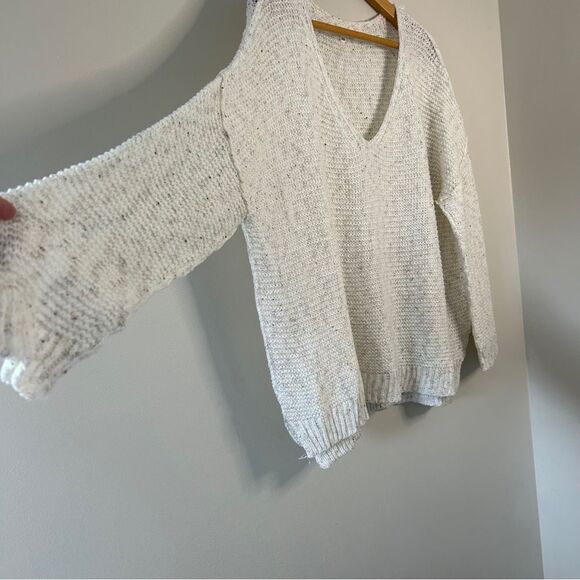 Miracle USA Lightweight Cream Knit Sweater Women's S/M Great Preworn Condition - Picture 6 of 7